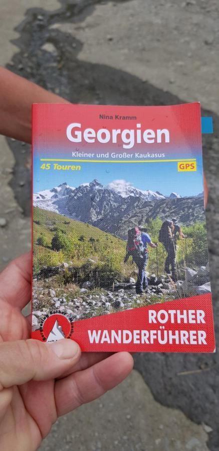 Guesthouse Robinzon Lalkhori エクステリア 写真